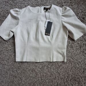 TRUTH Cream Puff Sleeve Structured Crop Top Size M. Nwt.